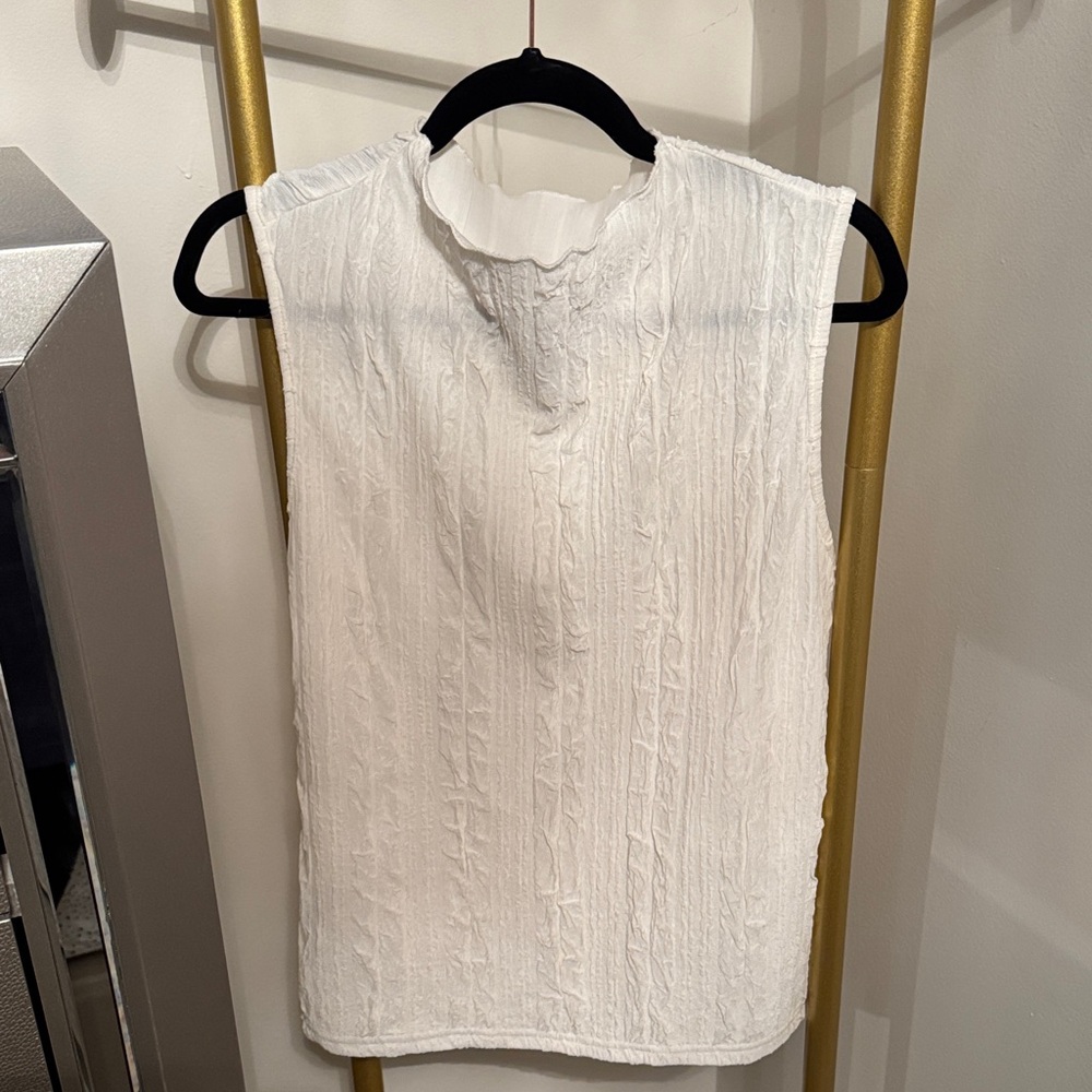 Elegant White Sleeveless Top